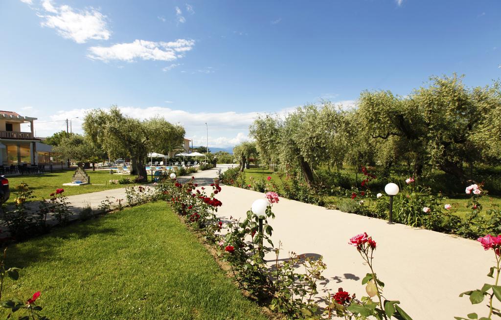Chrisa Hotel Лименас Екстериор снимка