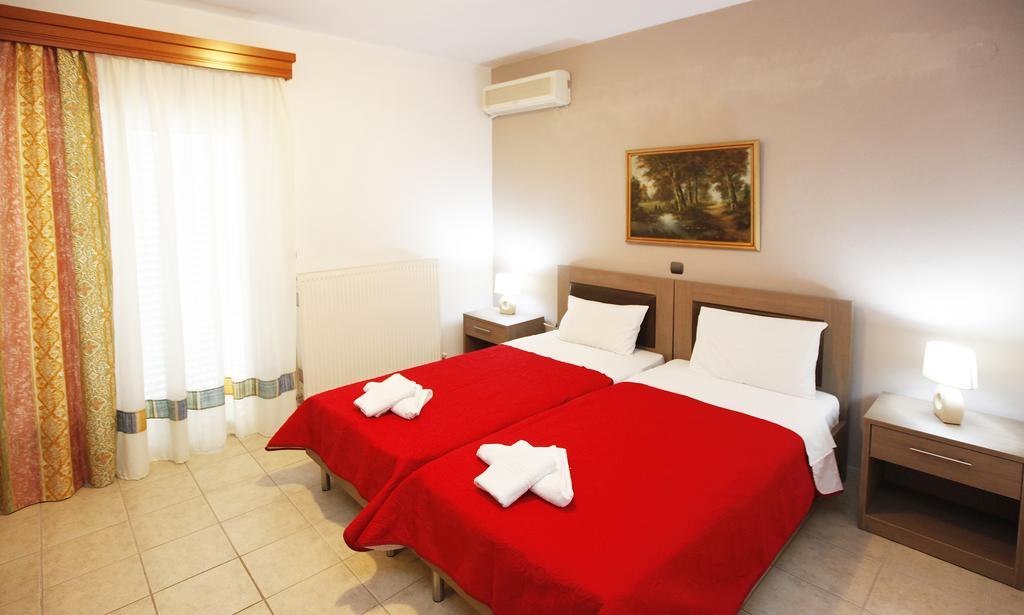 Chrisa Hotel Лименас Екстериор снимка