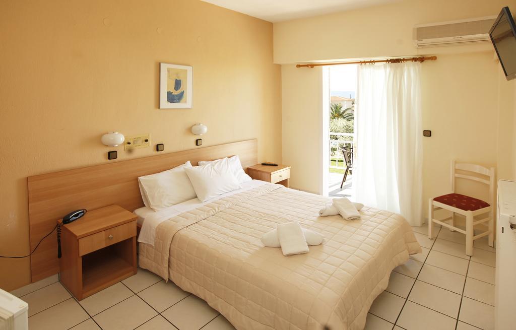 Chrisa Hotel Лименас Екстериор снимка